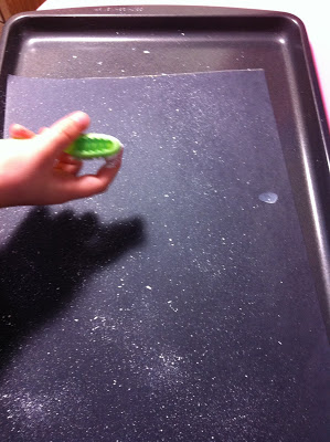 Creative Ways to Repurpose an Old Toothbrush | ecogreenlove