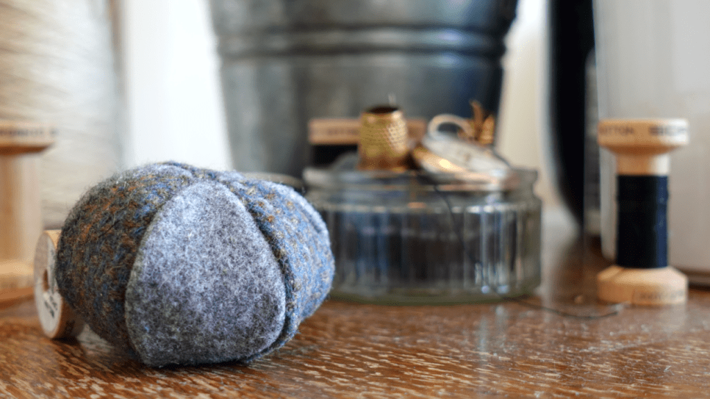 Repurpose Fabric Scraps • Cat toy | ecogreenlove