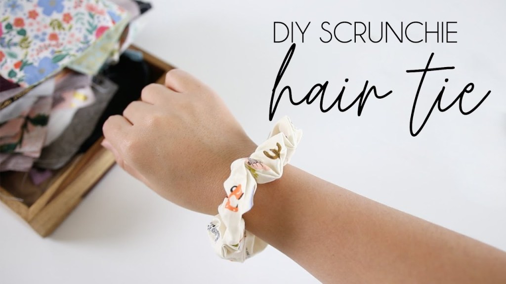 Repurpose Fabric Scraps • Scrunchie | ecogreenlove