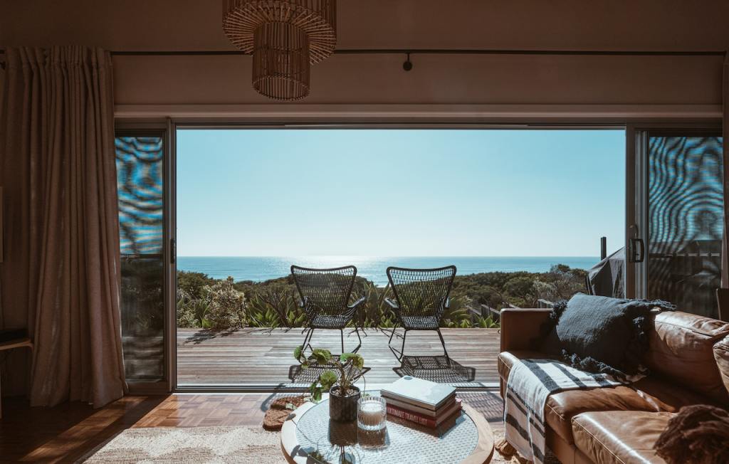 Finding Balance: The Positive Effects of Coastal Living on Your Well-Being | ecogreenlove